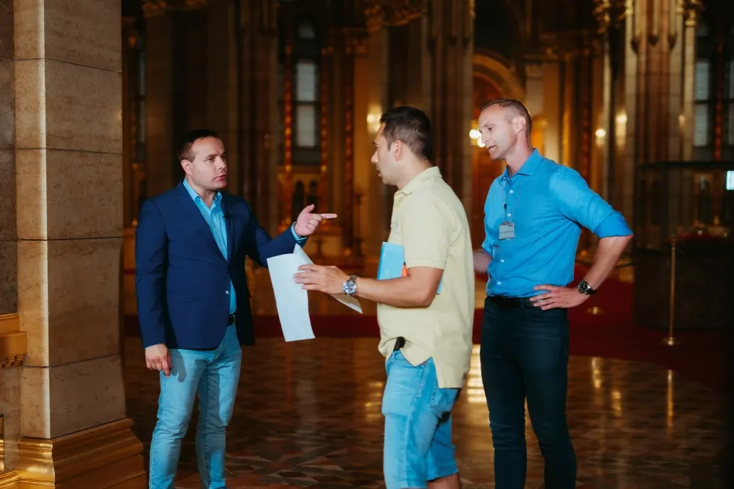 Szép Bence humorista, Bagi Iván parodista, Duhonyi József producer